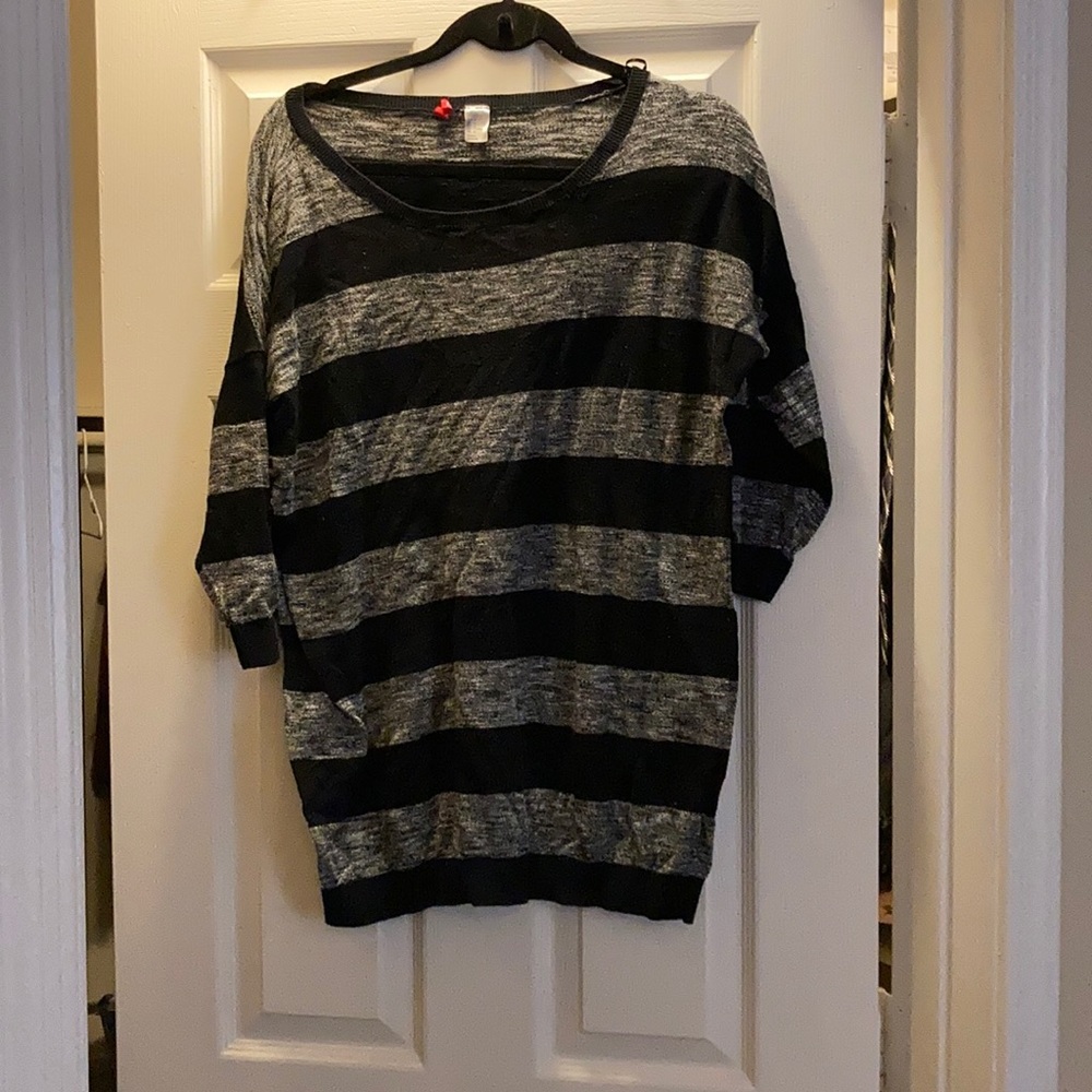 3/4 sleeve black and gray striped sweater